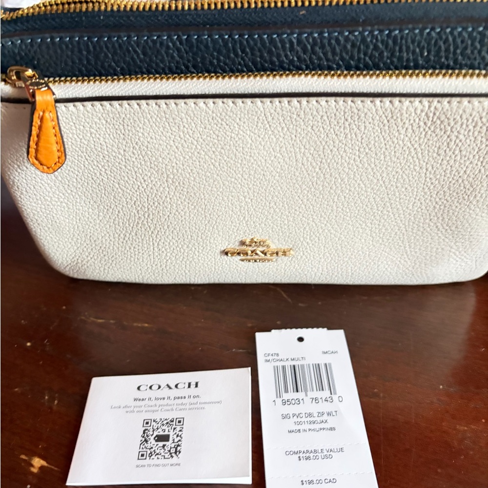 Coach White and Navy leather Clutch